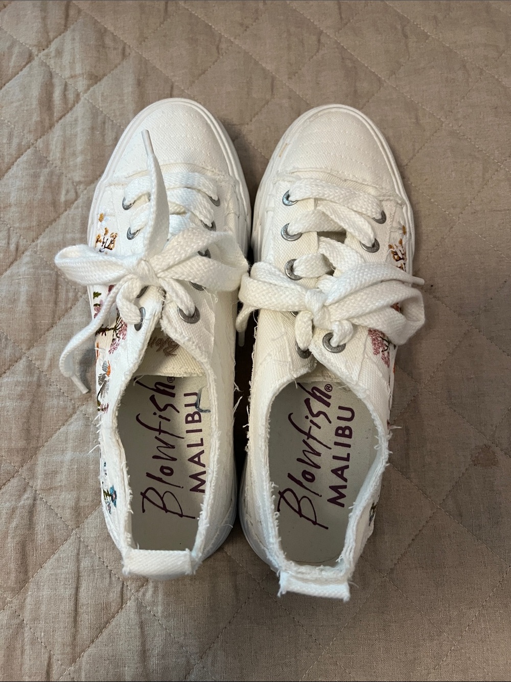 Blowfish Malibu White Low-Top Canvas Sneakers